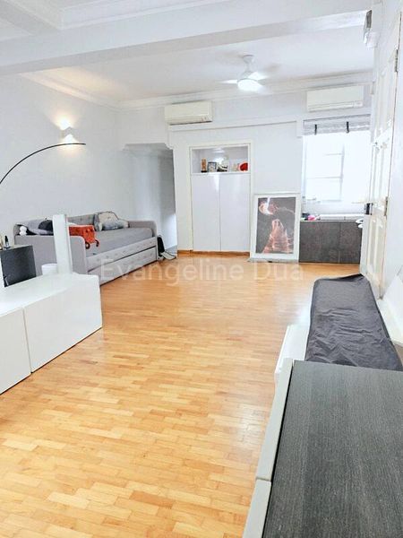 4 Room (4STD) HDB for Sale in  79 Chay Yan Street - Image 2